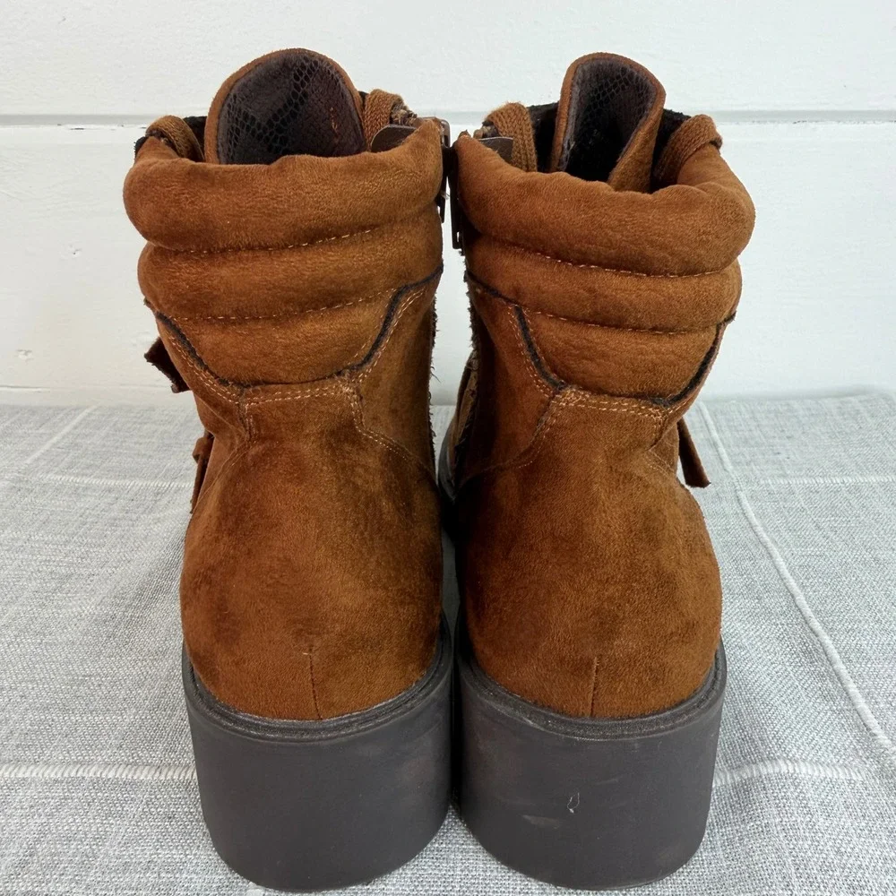 White Mountain Womens 10 Faux Suede Lugged Sole Ankle‎ Bootsa